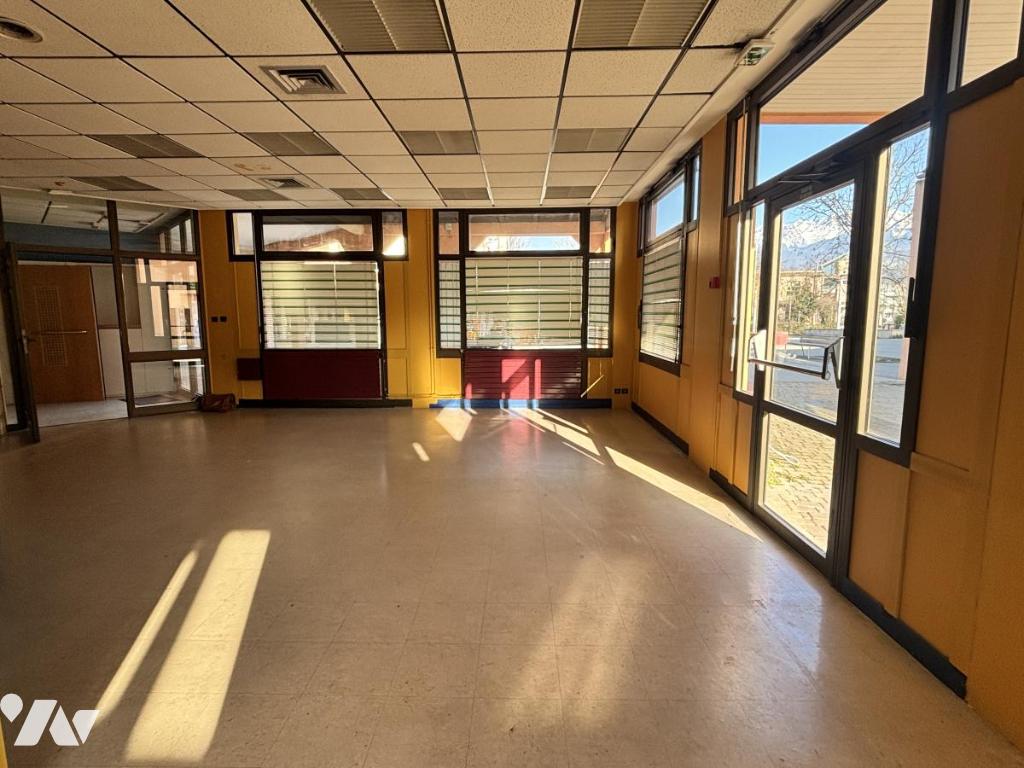 VENTE localActivites-MEYLAN (38)