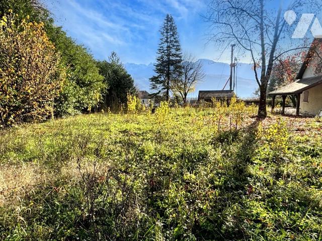 Terrain 658 m² · à Montbonnot-Saint-Martin · 658 m² · 335 000 €