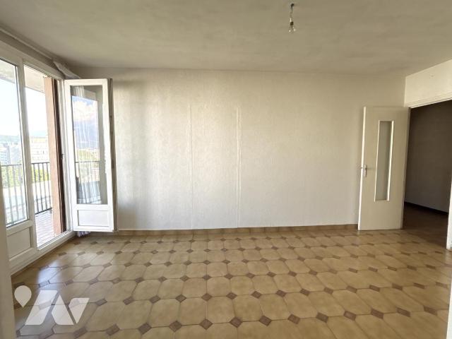 Appartement 3 pièces 63 m² · à Grenoble · 63 m² · 76 000 €