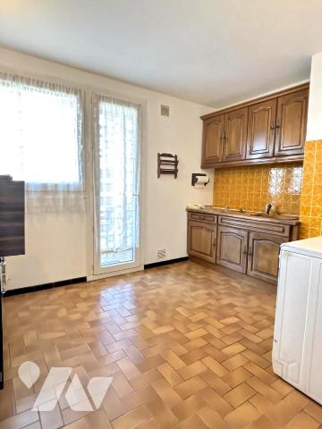 Appartement 3 pièces 63 m² · à Grenoble · 63 m² · 76 000 €