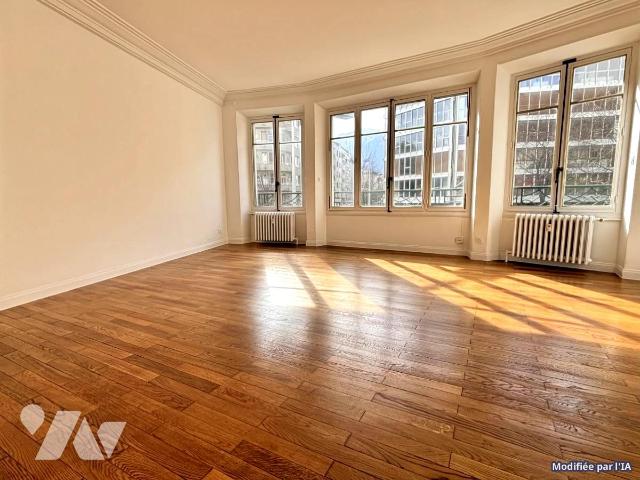 Appartement 3 pièces 101 m² · à Grenoble · 100,5 m² · 288 000 €