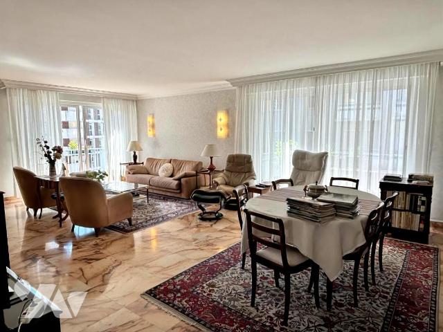Appartement 4 pièces 102 m² · à Grenoble · 102,2 m² · 240 000 €