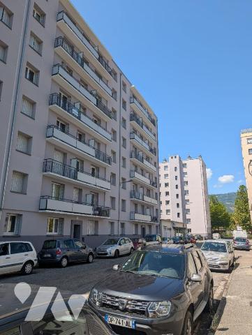 Appartement 3 pièces 54 m² · à Grenoble · 53,5 m² · 119 000 €