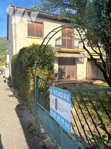 Maison 4 pièces 89 m² · à Poisat · 88,7 m² · 301 000 €