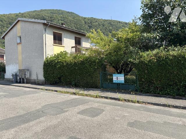 Maison 4 pièces 89 m² · à Poisat · 88,7 m² · 301 000 €