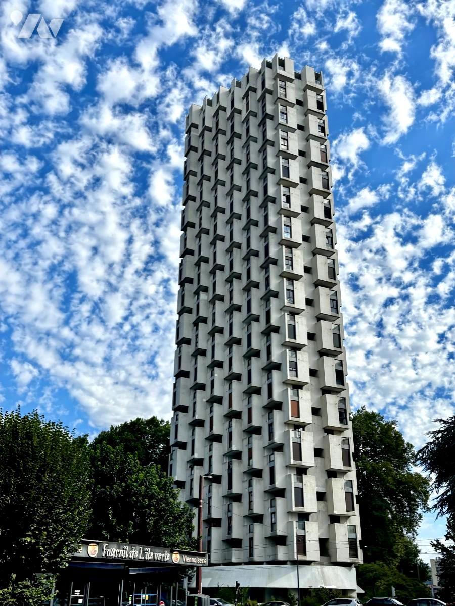 Appartement 3 pièces 88 m² · à Grenoble · 88,2 m² · 127 500 €
