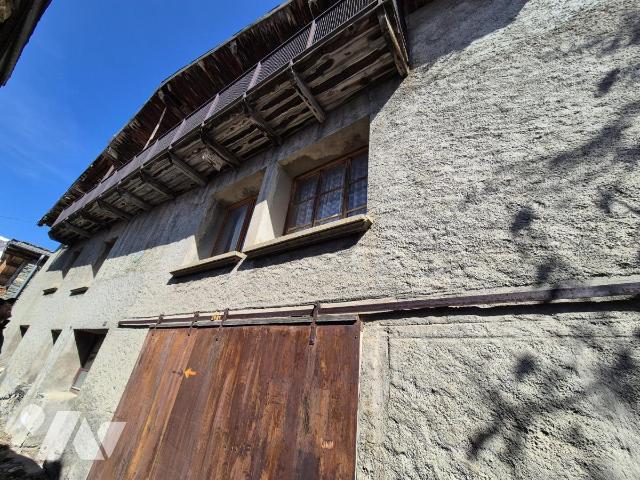 Maison 243m² — Besse