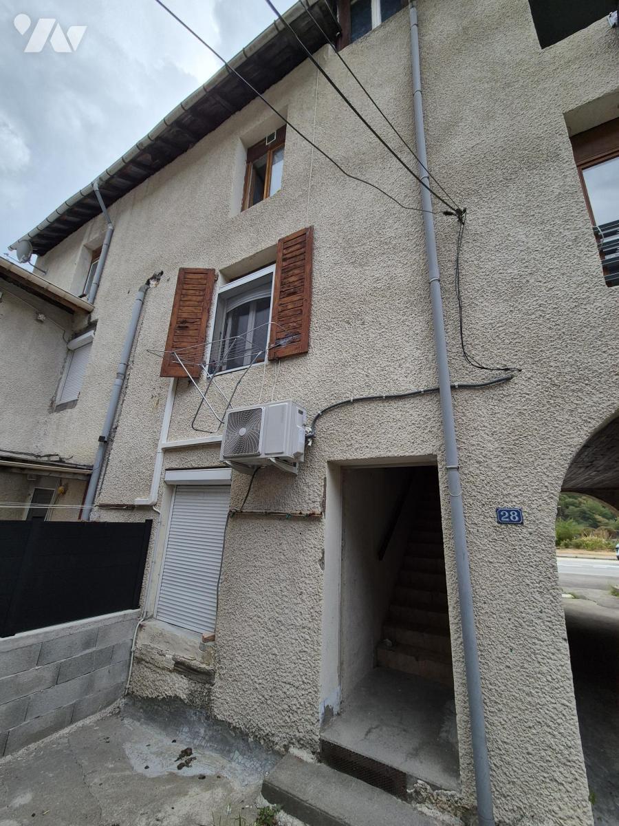 Appartement 3 pièces 60 m² · à Livet-Et-Gavet · 60,3 m² · 55 000 €