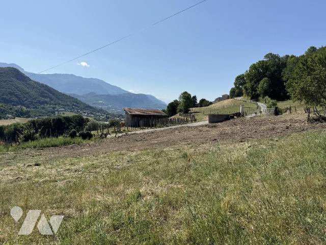 Terrain 740 m² · à Voiron · 740 m² · 129 000 €