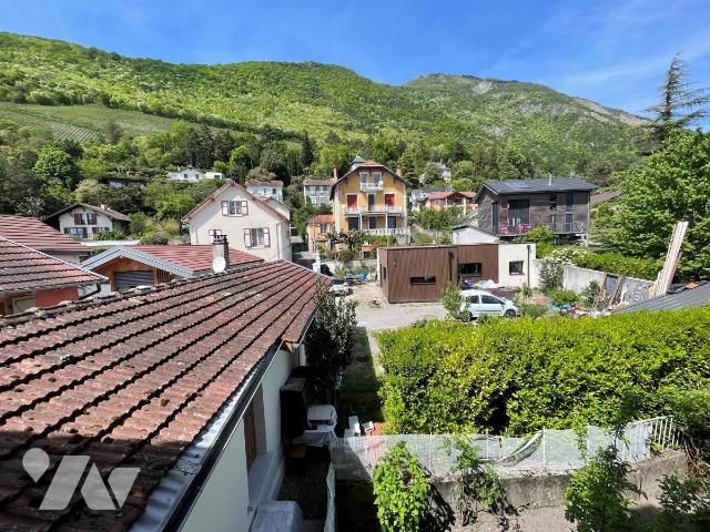 Appartement 2 pièces 48 m² · à La Tronche · 47,7 m² · 136 000 €