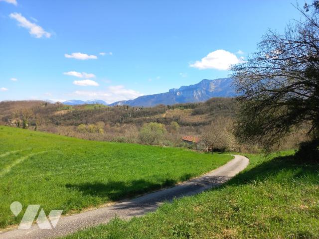 Terrain 819 m² · à Chantesse · 819 m² · 71 000 €