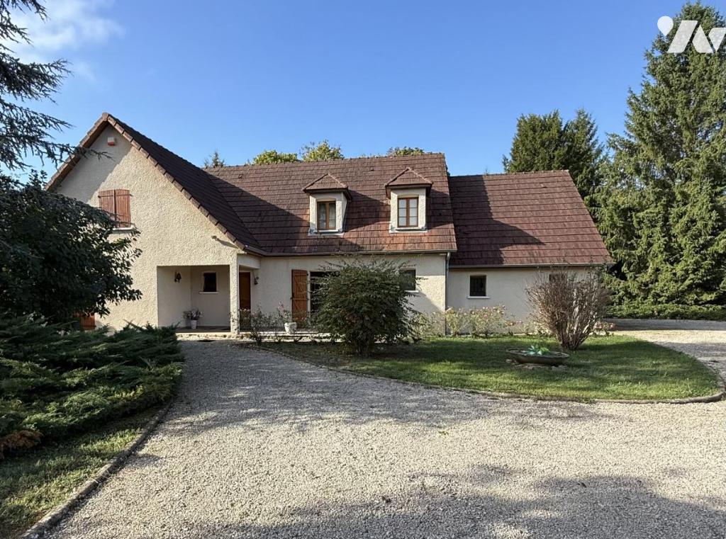 Maison 229 m² · à Foucherans · 229 m² · 400 000 €