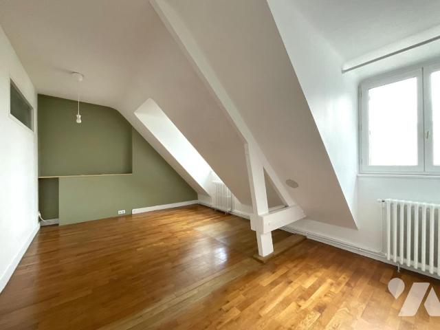 Appartement 5 pièces 117 m² · à Blois · 117 m² · 1 120 €