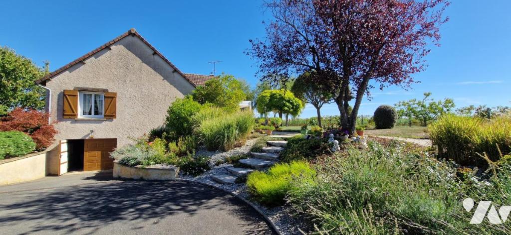 Maison 6 pièces 152 m² · à Villetrun · 152 m² · 276 000 €