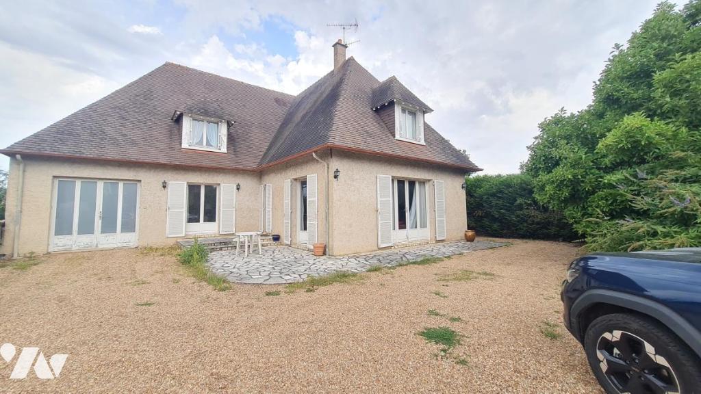 Maison 189 m² · à Montoire-sur-le-Loir · 188,8 m² · 200 000 €