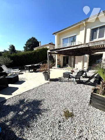 Vente - Maison / villa - ROCHE LA MOLIERE - 125 m² - 6 pièces - 42012-26