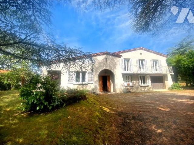 MAI 141m² — Saint-Just-Saint-Rambert