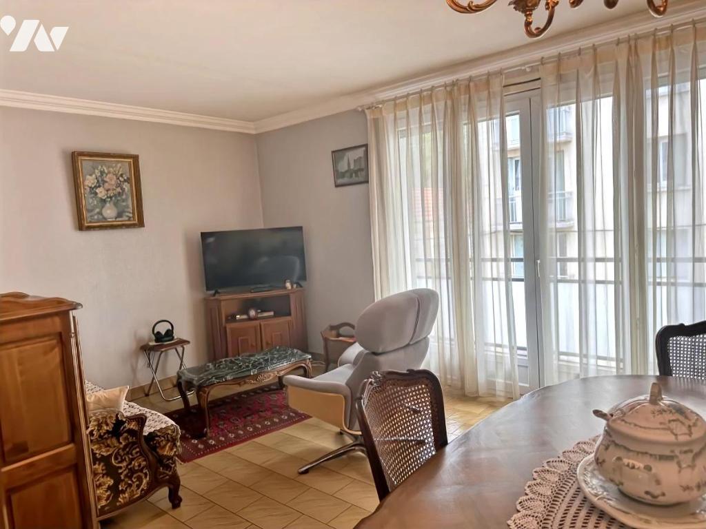 Appartement 5 pièces 80 m² · à Saint-Chamond · 80,2 m² · 110 000 €