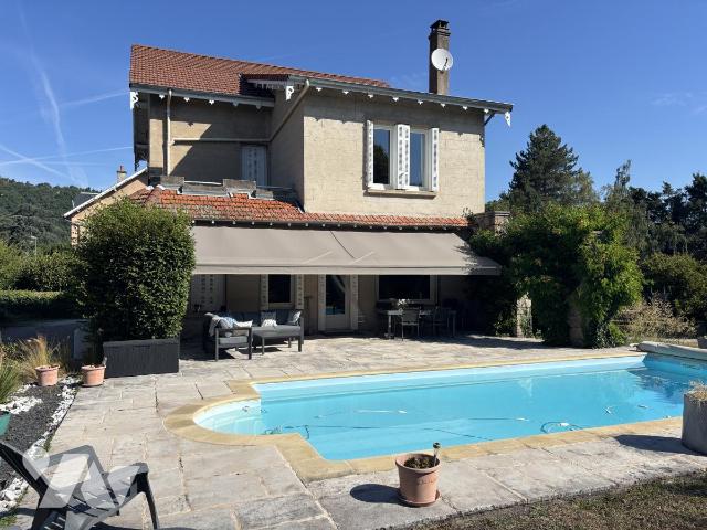 Maison 9 pièces 280 m² · à Aurec-sur-Loire · 280 m² · 449 000 €