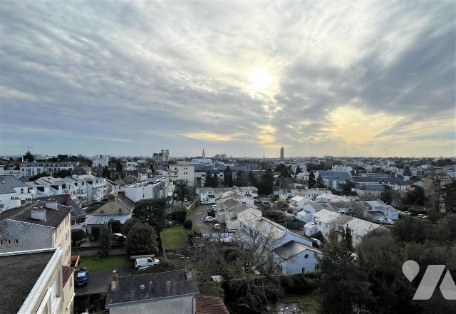 Appartement 5 pièces 103 m² · à Nantes · 103,3 m² · 270 000 €