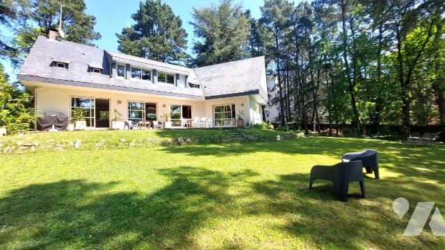 Maison 7 pièces 230 m² · à Saint-Herblain · 230 m² · 880 000 €