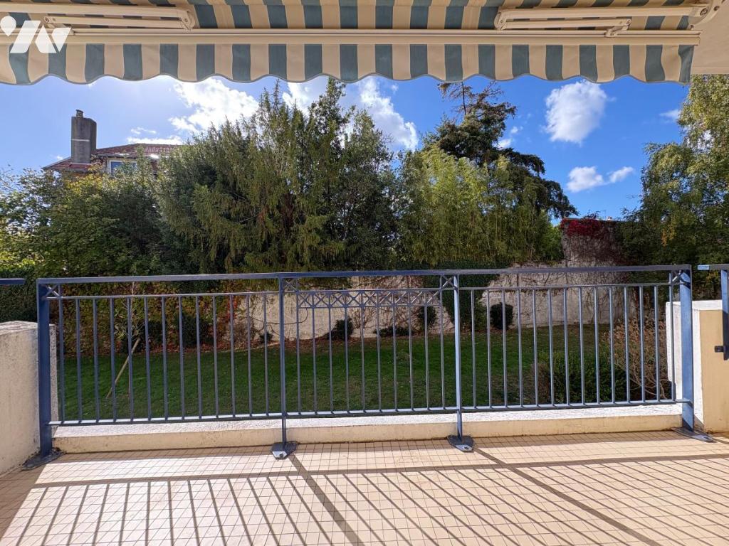 Appartement 3 pièces 66 m² · à Nantes · 66,4 m² · 185 000 €