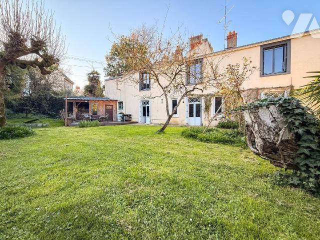 Maison 6 pièces 160 m² · à Nantes · 160 m² · 759 900 €
