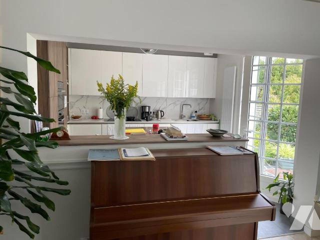 Maison 8 pièces 250 m² · à Nantes · 250 m² · 1 050 000 €