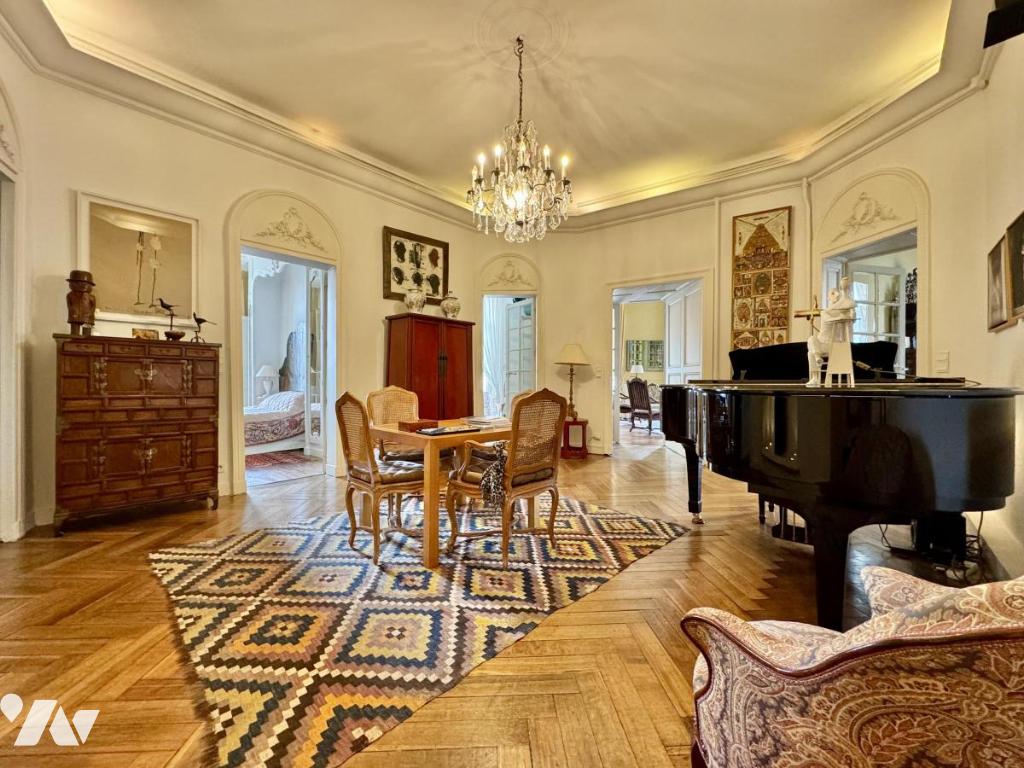 Appartement 7 pièces 237 m² · à Nantes · 237 m² · 840 000 €