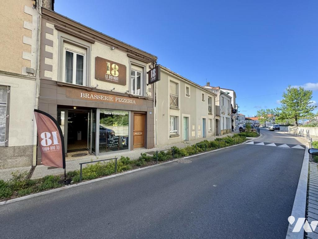 Immeuble 217 m² · à Vallet · 217 m² · 425 000 €