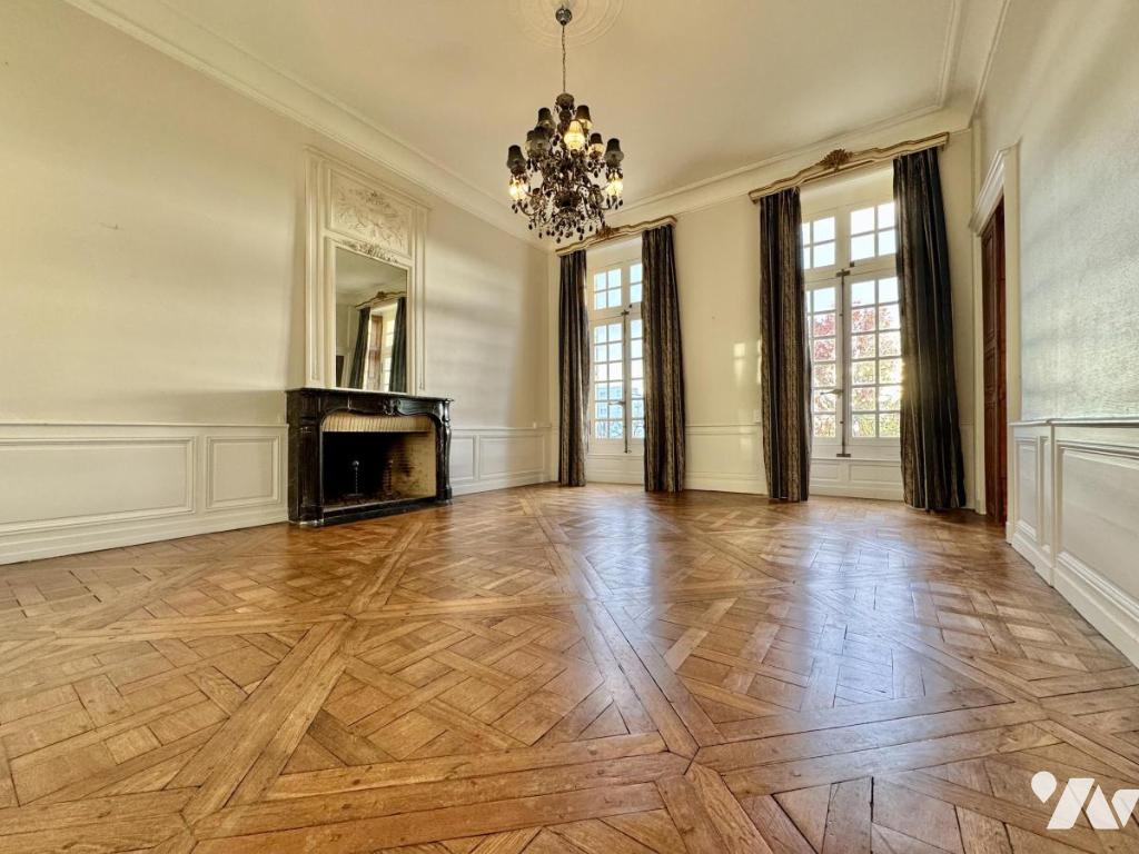 Appartement 4 pièces 147 m² · à Nantes · 147 m² · 450 000 €
