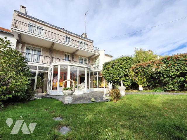 Maison 8 pièces 177 m² · à Nantes · 177 m² · 560 000 €