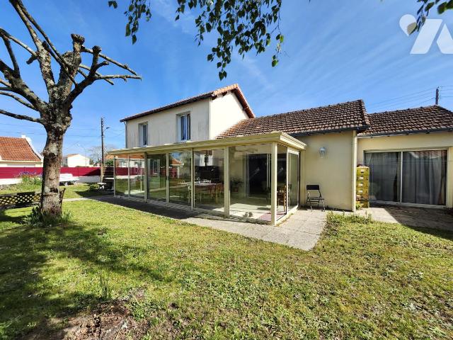 Maison 7 pièces 128 m² · à Saint-Sébastien-sur-Loire · 127,8 m² · 320 000 €