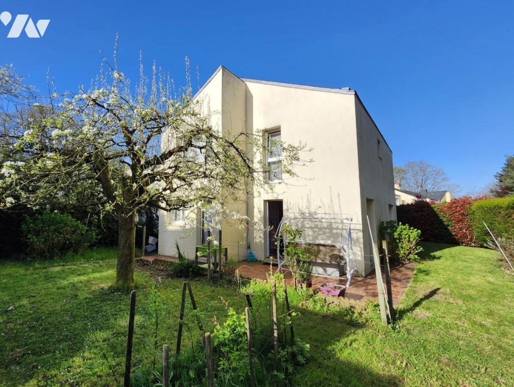 Maison 6 pièces 111 m² · à Nantes · 110,8 m² · 310 000 €