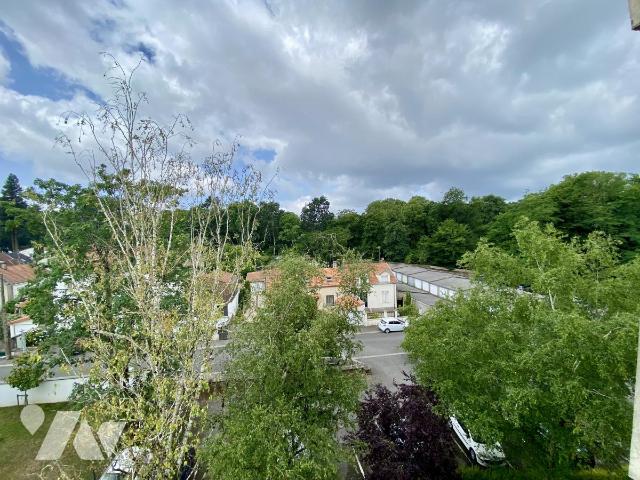 Appartement 4 pièces 63 m² · à Nantes · 63,4 m² · 140 000 €