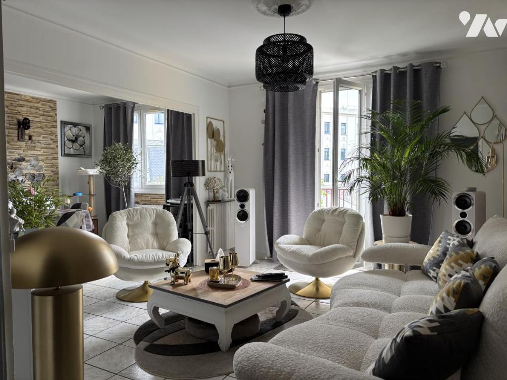 Appartement 4 pièces 80 m² · à Nantes · 79,7 m² · 220 000 €