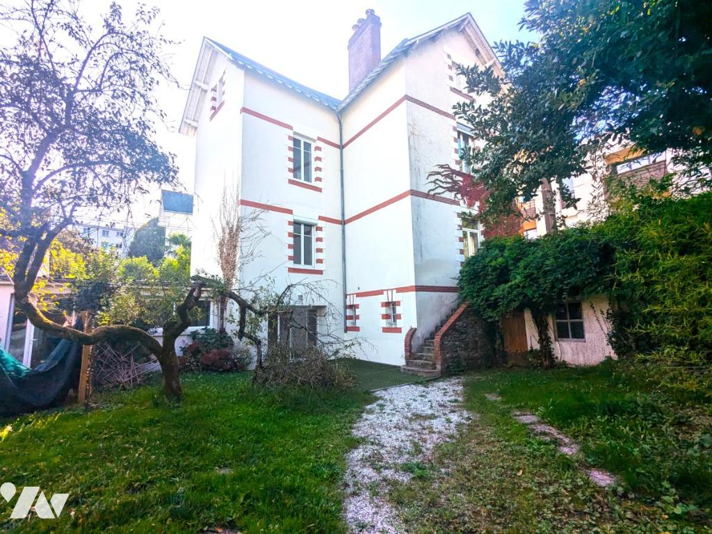 VENTE maison-NANTES (44)