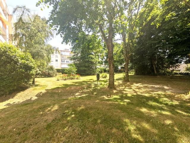 Appartement 4 pièces 69 m² · à Nantes · 69,3 m² · 185 000 €