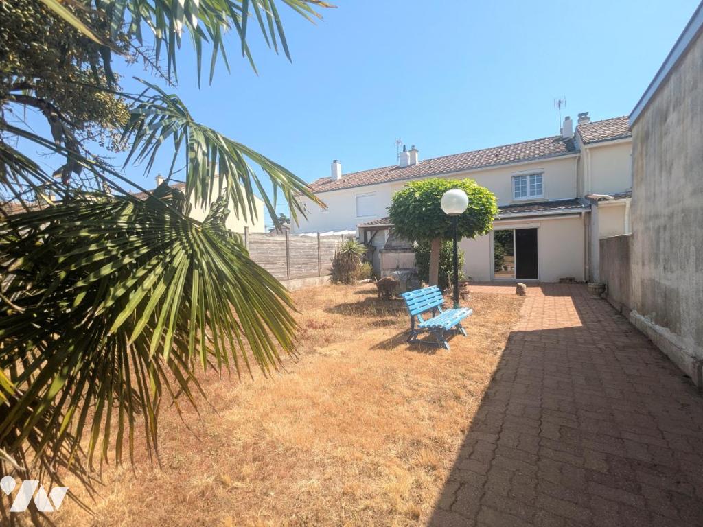 Maison 5 pièces 104 m² · à Couëron · 104 m² · 250 000 €