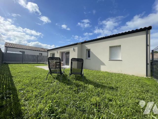 Maison 4 pièces 93 m² · à Saint-Hilaire-de-Chaléons · 93 m² · 275 000 €