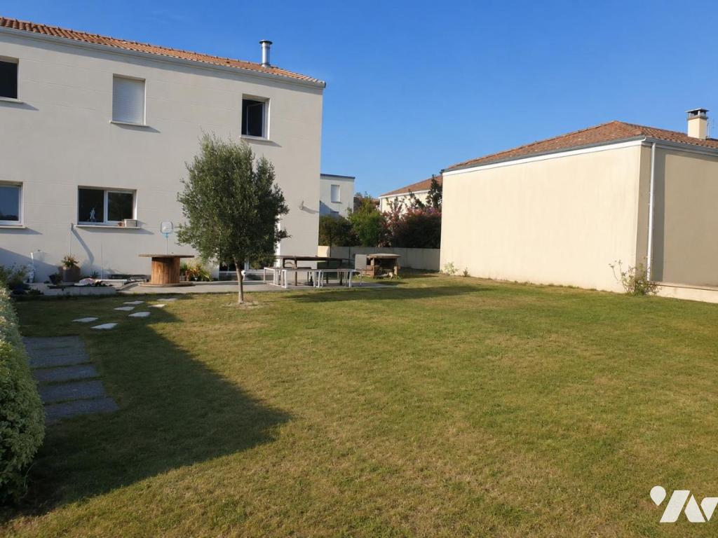 Maison 5 pièces 109 m² · à Saint-Léger-les-Vignes · 109 m² · 1 159 €/mois