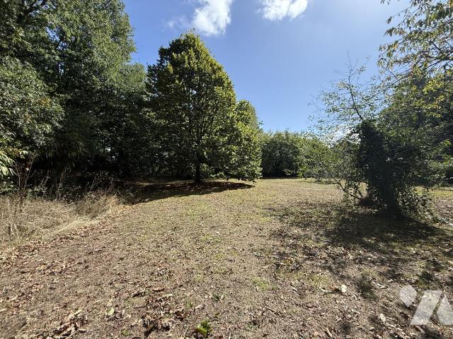 Terrain 1529 m² · à Sucé-sur-Erdre · 1 529 m² · 672 000 €