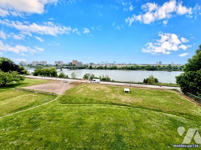 Appartement 4 pièces 79 m² · à Saint-Sébastien-sur-Loire · 79,4 m² · 240 000 €