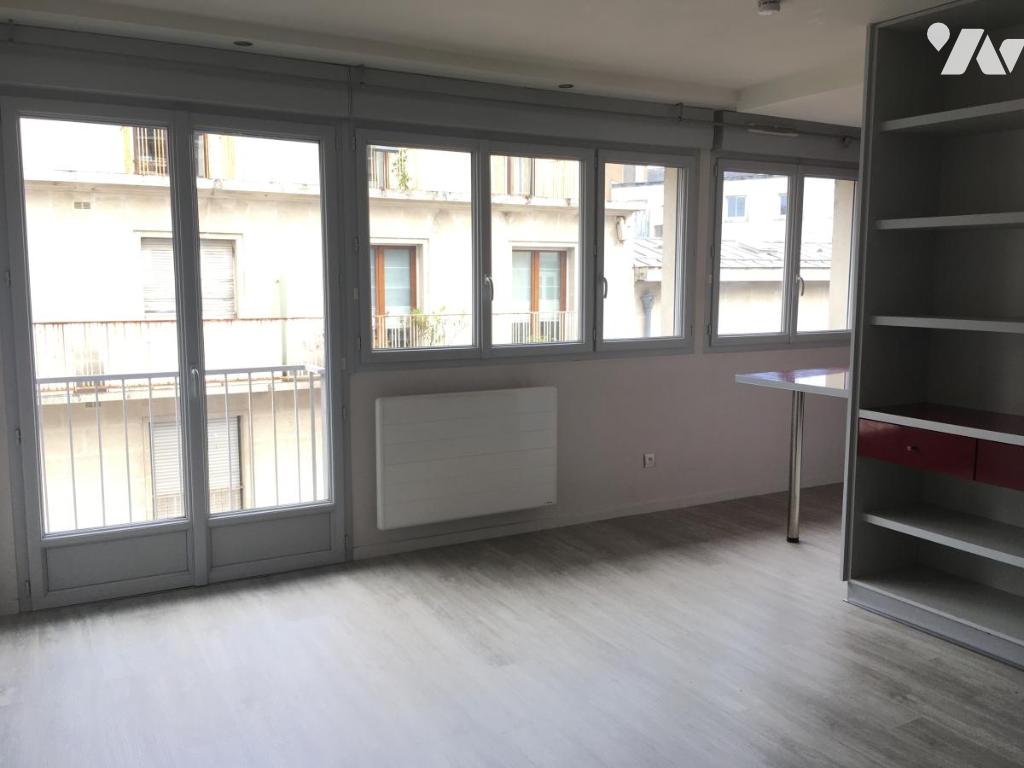 LOCATION appartement-NANTES (44)