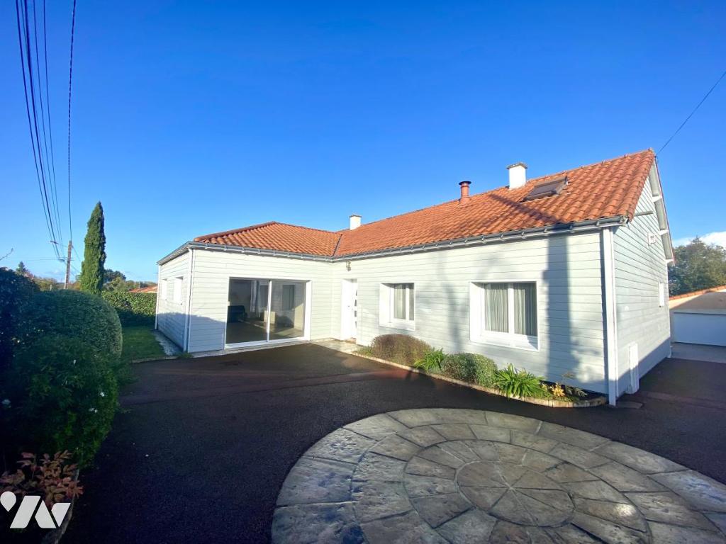 VENTE maison-MONNIERES (44)