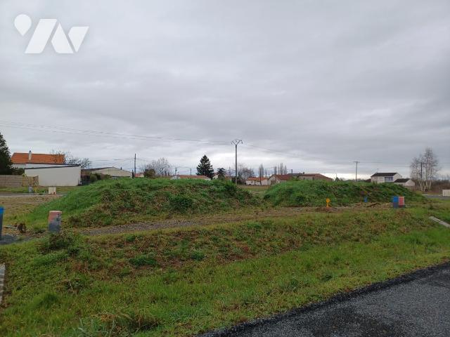 Terrain 345 m² · à Mouzillon · 345 m² · 82 000 €