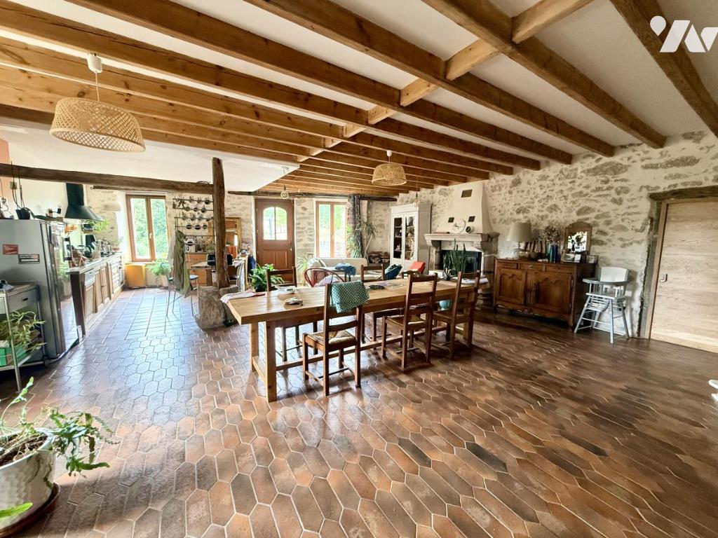 Maison 375m² — Cugand