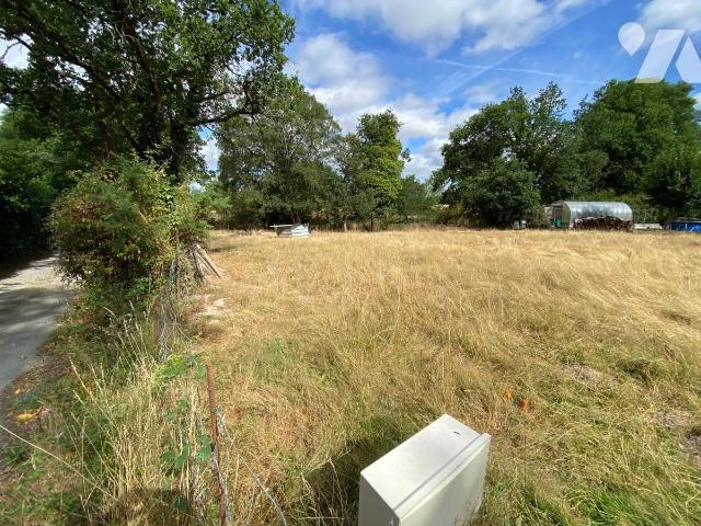 Terrain 713 m² · à Gétigné · 713 m² · 103 000 €