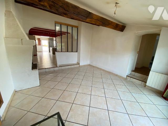 Maison 4 pièces 94 m² · à Monnières · 94 m² · 150 000 €