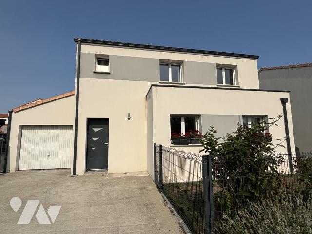 Vente - Maison / villa - LE LOROUX BOTTEREAU - 106,2 m² - 6 pièces - 44034-1674